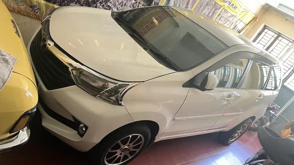Jual mobil bekas Daihatsu xenia 1.3X.MT 2016