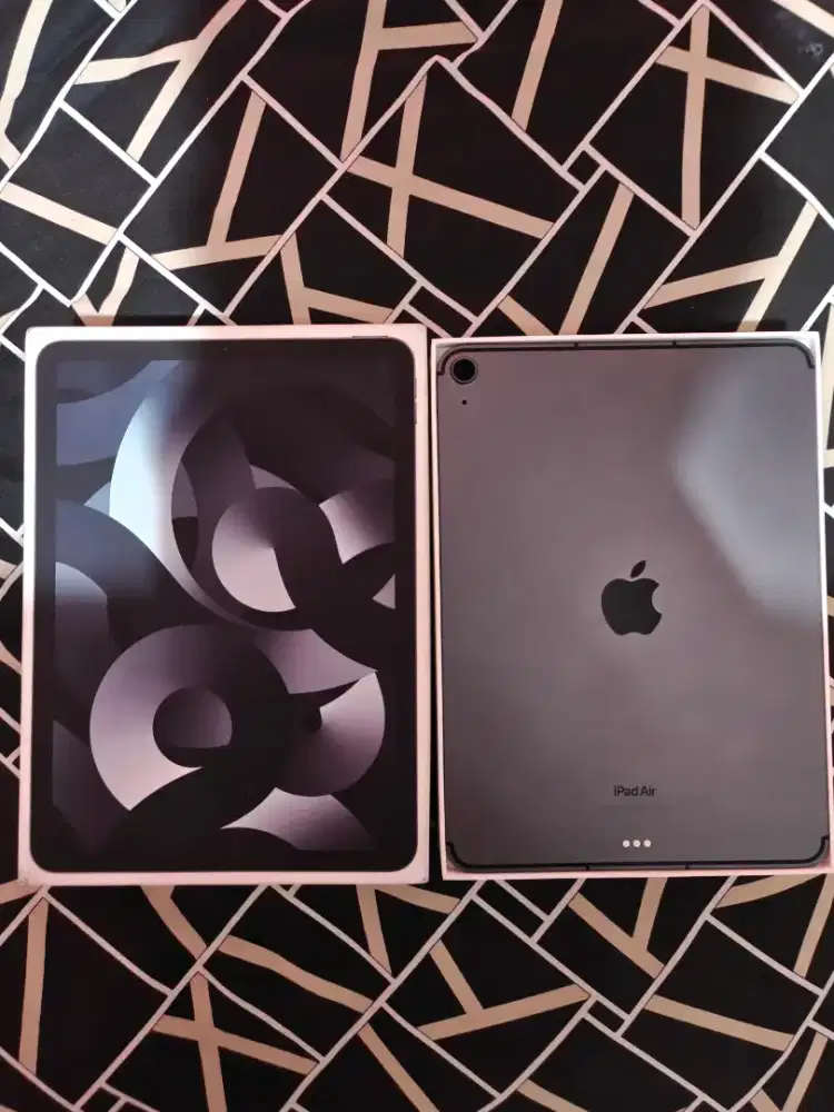 Ipad Air 5 64gb wifi seluler likenew ex inter