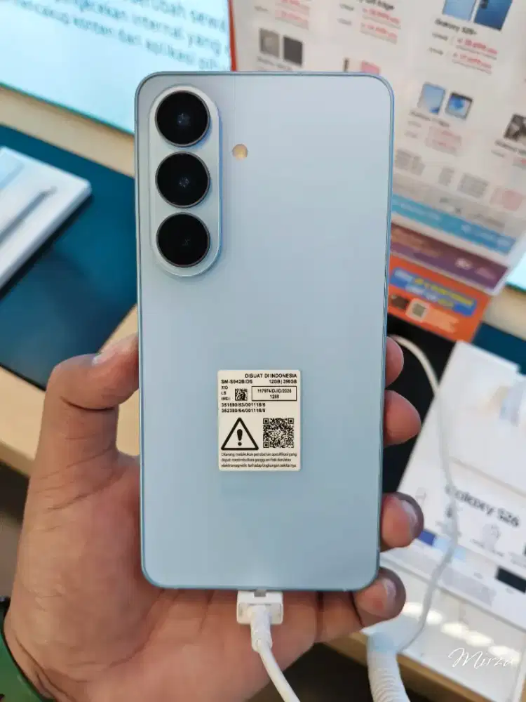 Pre order Samsung Galaxy S26,,, promo free upgrade,, 256-512