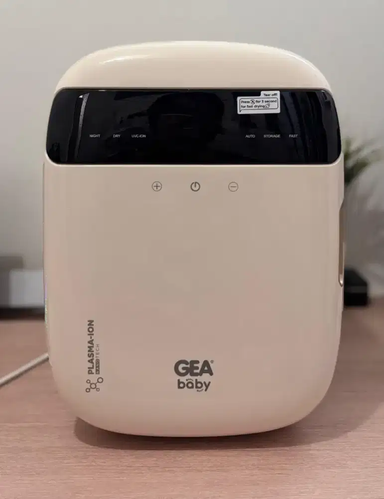 Gea Baby GS-300 Ultimate UVC LED Sterilizer & Dryer (lengkap box)