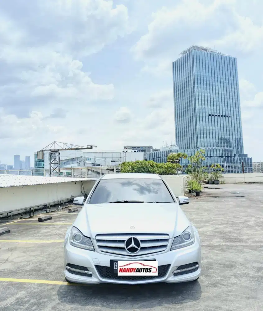 Mercedes Benz C200 Avantagrde Facelift Tahun 2011 Automatic Abu abu