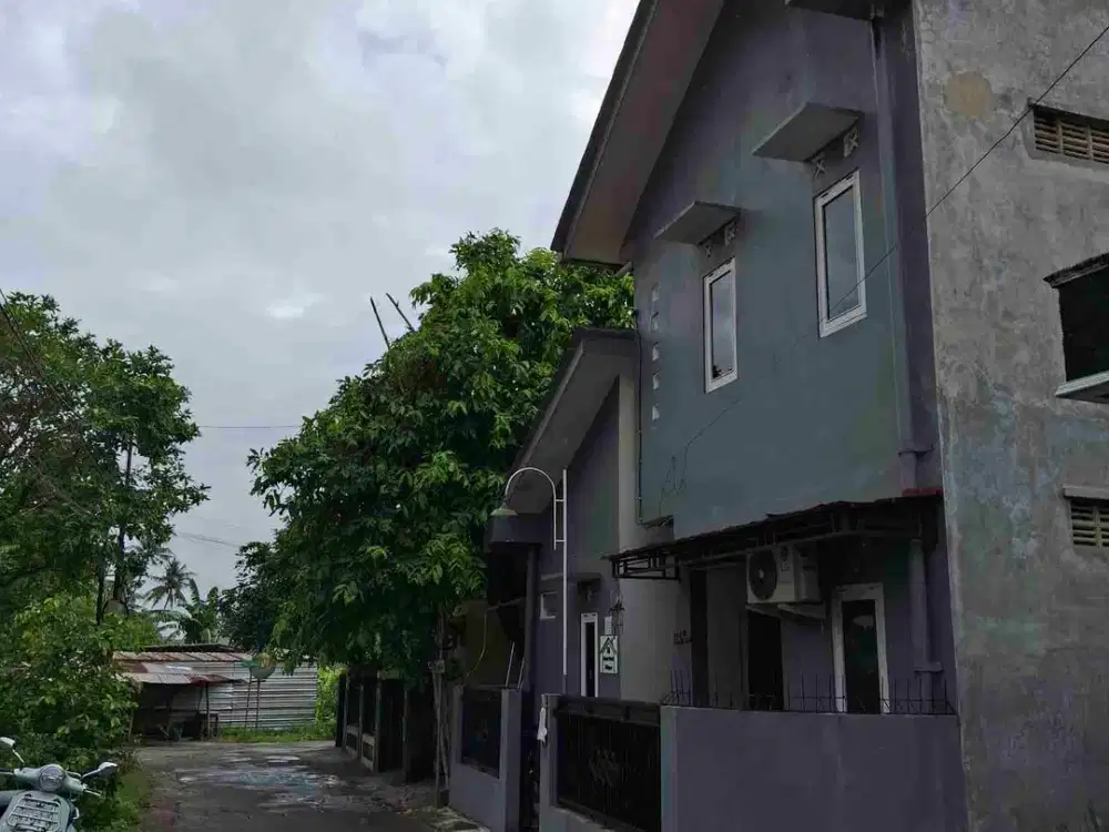 KOST 12 KAMAR DEKAT UMY