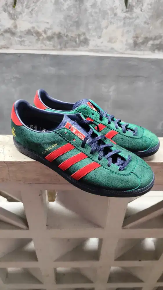 Dijual sepatu Adidas