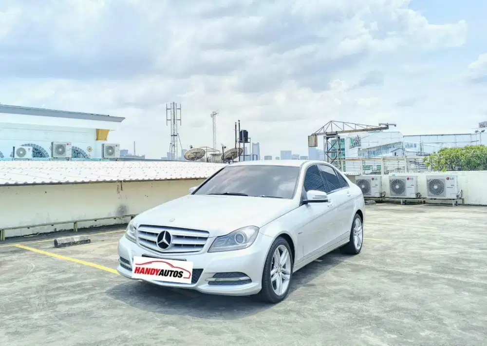 Mercedes Benz C200 Avantagrde Facelift Tahun 2011 Automatic Abu abu