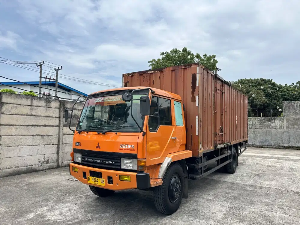 Truk FUSO 2013 FM517L truck ENGKEL LONG TRONTON LOHAN HINO BOX GIGA HL