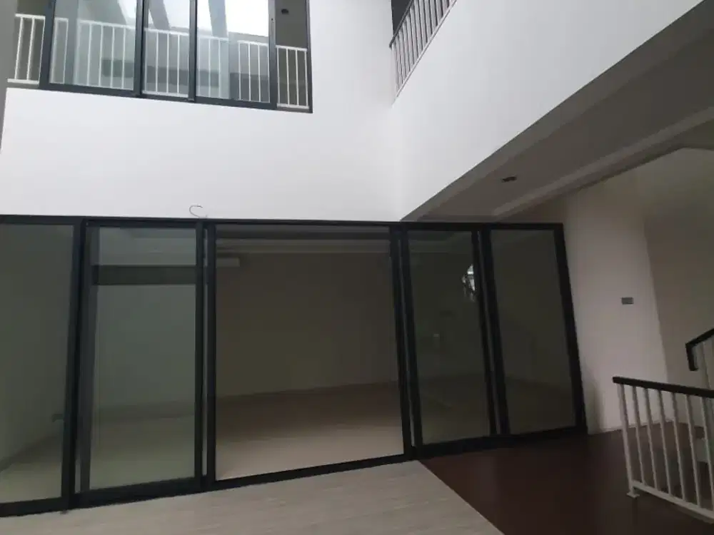 Rumah Premium Sektor 7 Bangunan 249 m² (SP 0328 IA)