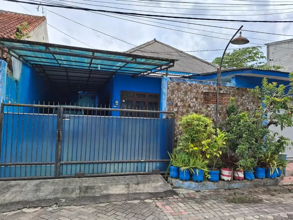 Dikontrakan rumah luas dan strategis