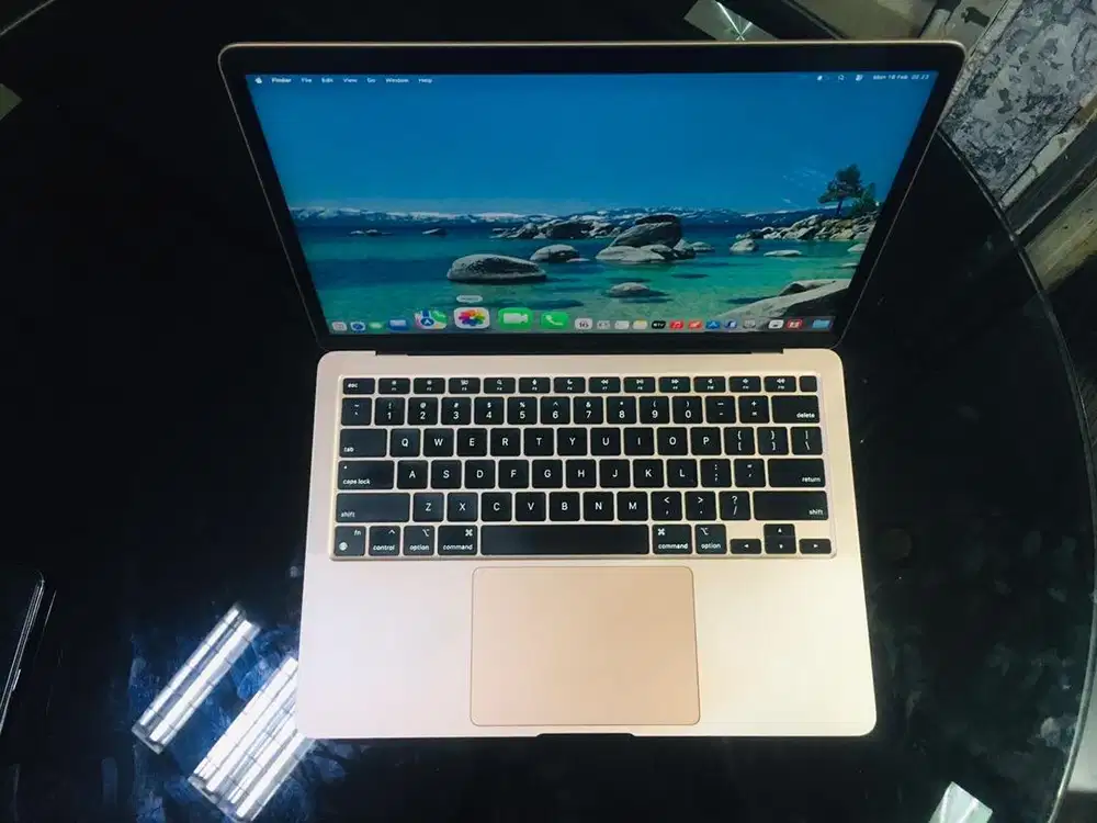 Dibeli harga bagus MacBook iPad bekas sejaodetabek