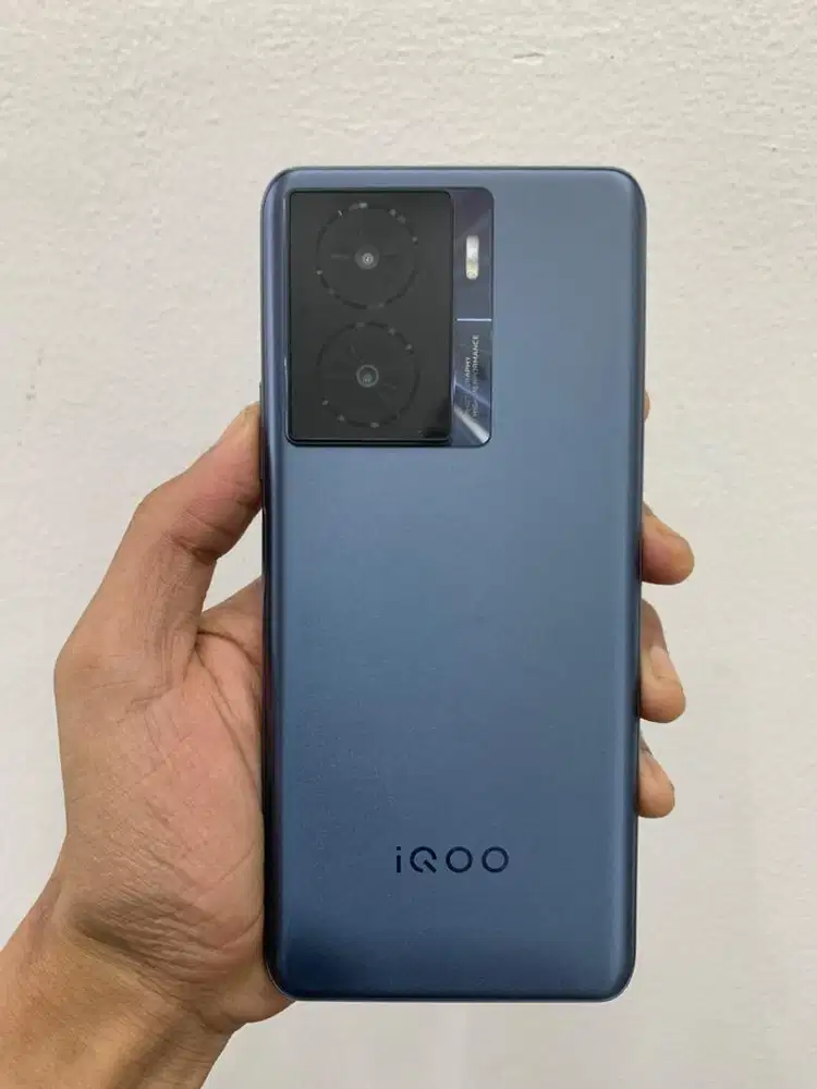 Iqoo Z7x 5G 8/256 GB Fullset