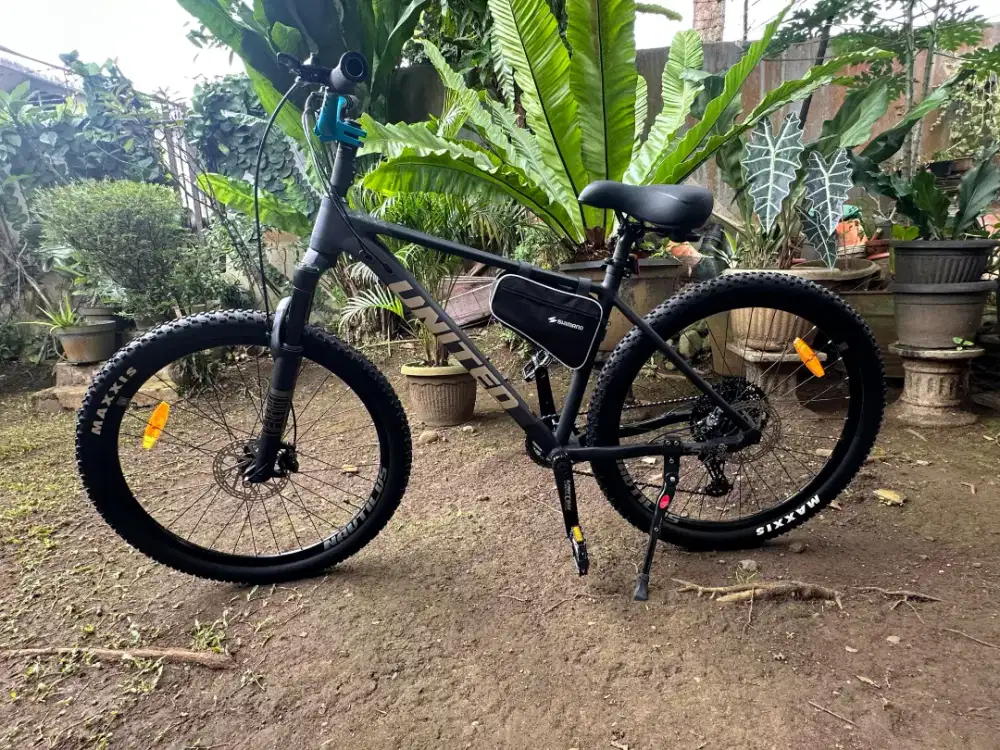 Sepeda Gunung MTB UNITED Clovis 5.10 27.5 Alloy Shimano Diore 11 Speed