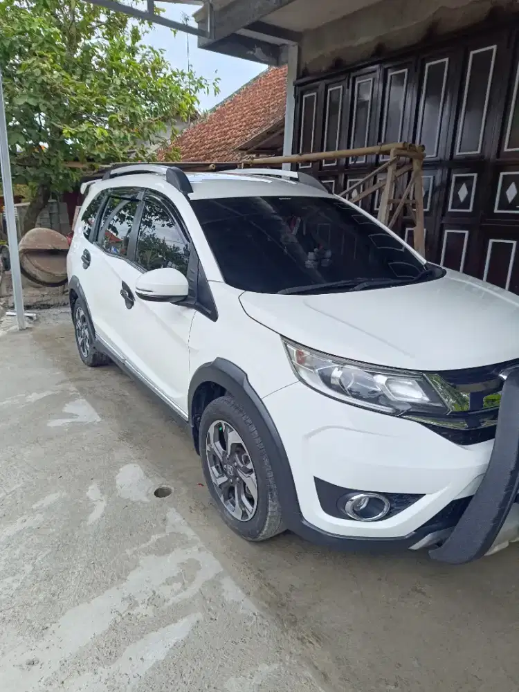 Honda BR-V type E M/T (2018)