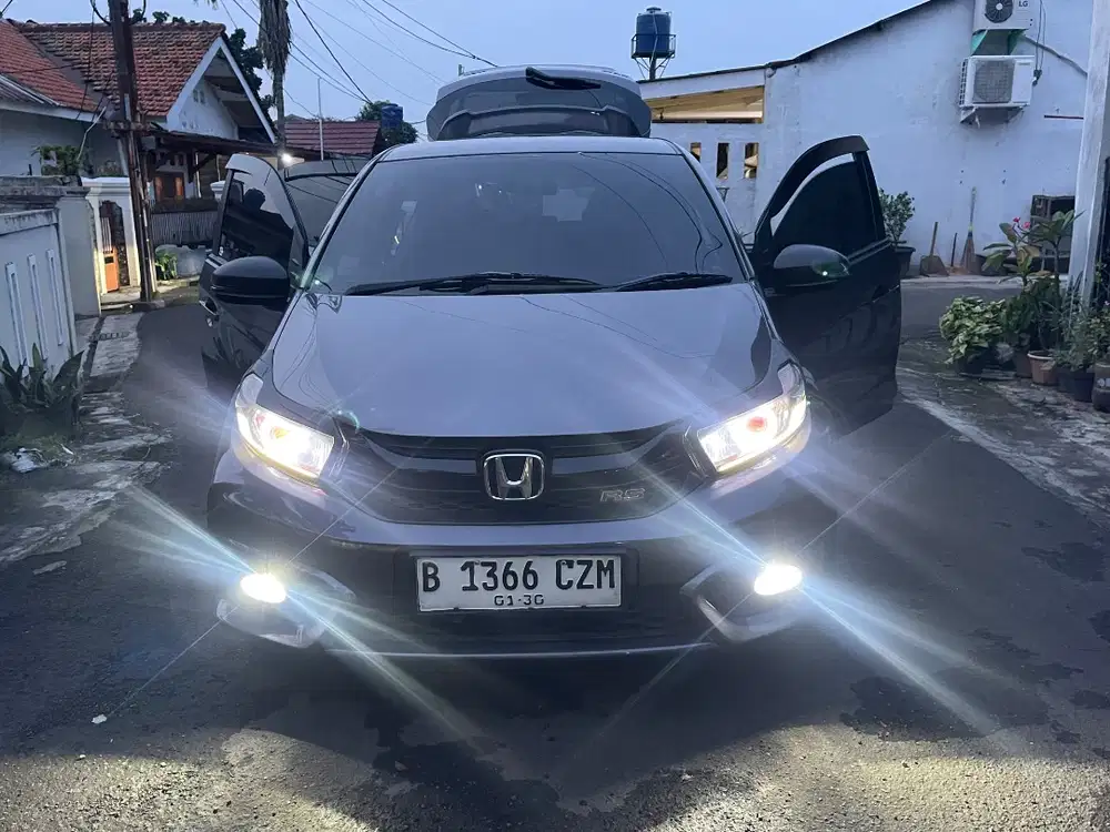 Jual cepat honda brio tipe rs