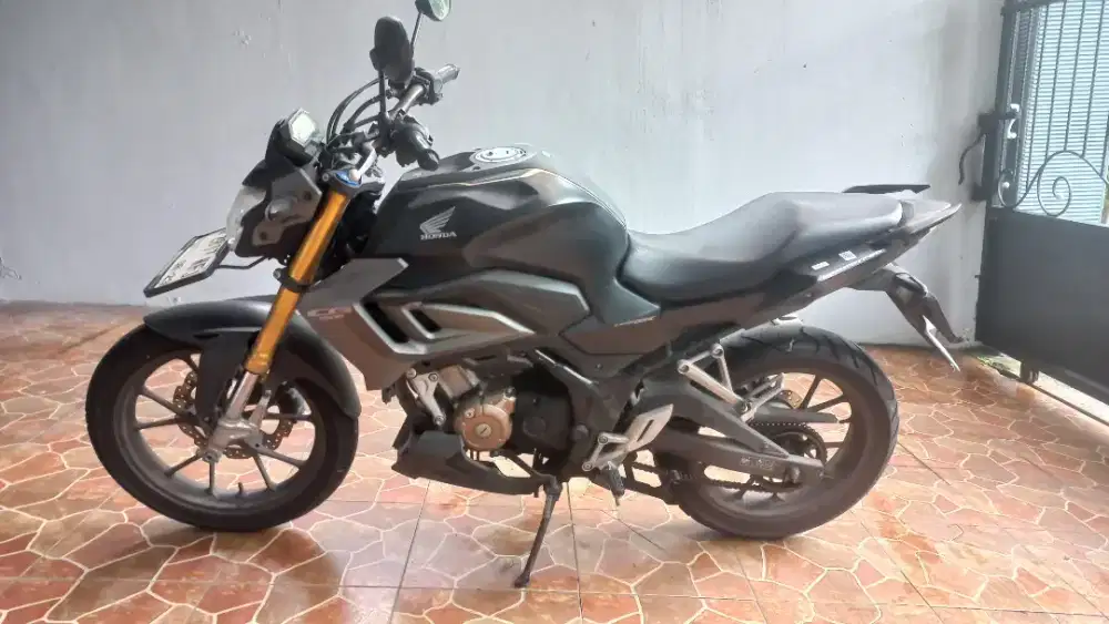 Honda CB150R Streetfighter SE