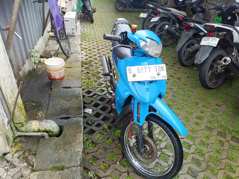 Shogun R 125  tahun 2004