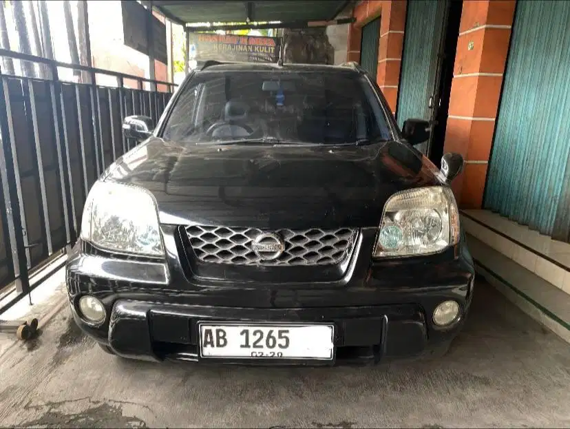 Mobil Xtrail T30 tahun 2005