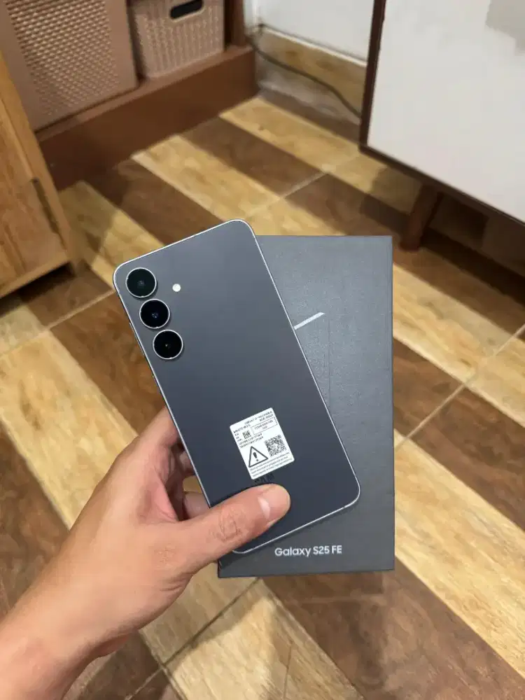 Samsung S25 FE 8/256GB SEIN Garansi Hidup Nominus