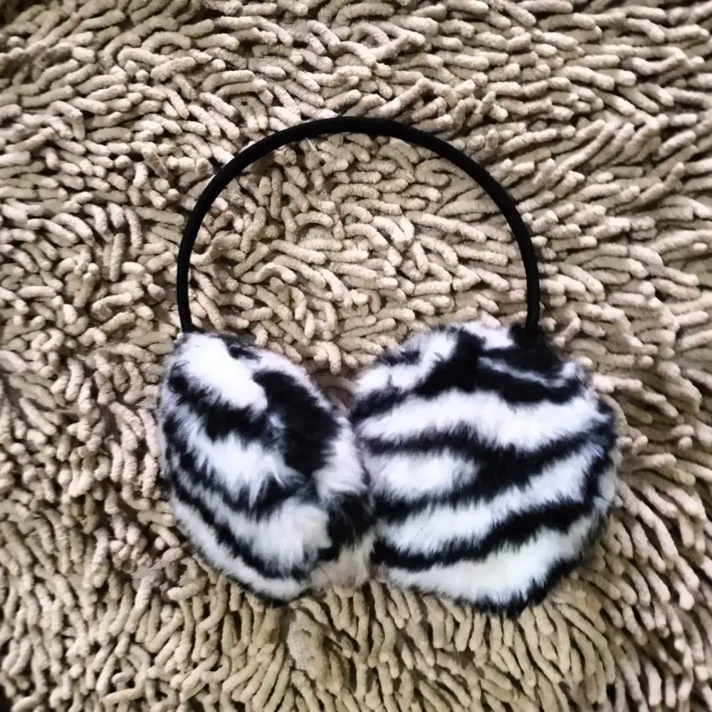 bando
pelindung telinga
dari cuaca dingin
anak /dewasa zebra