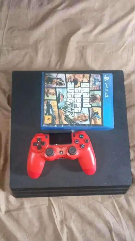 Yang mau jual ps4 slim / ps 4 pro fat playstation 4 saya ingin beli ps