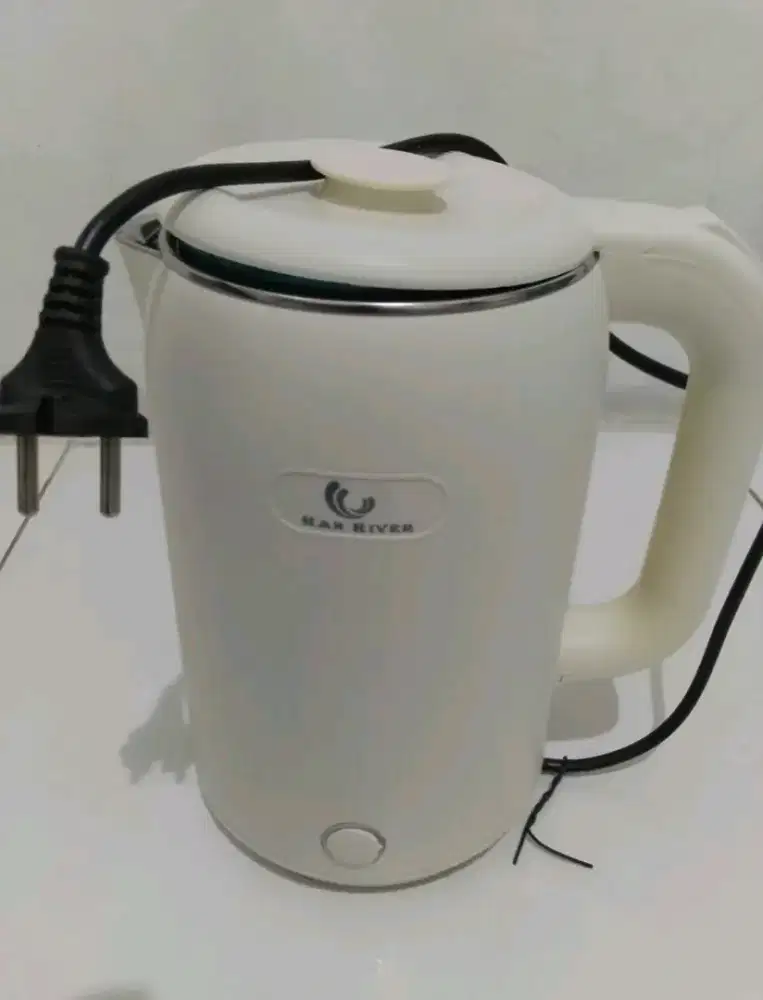 Teko Listrik Pemanas Air Han River 2L
