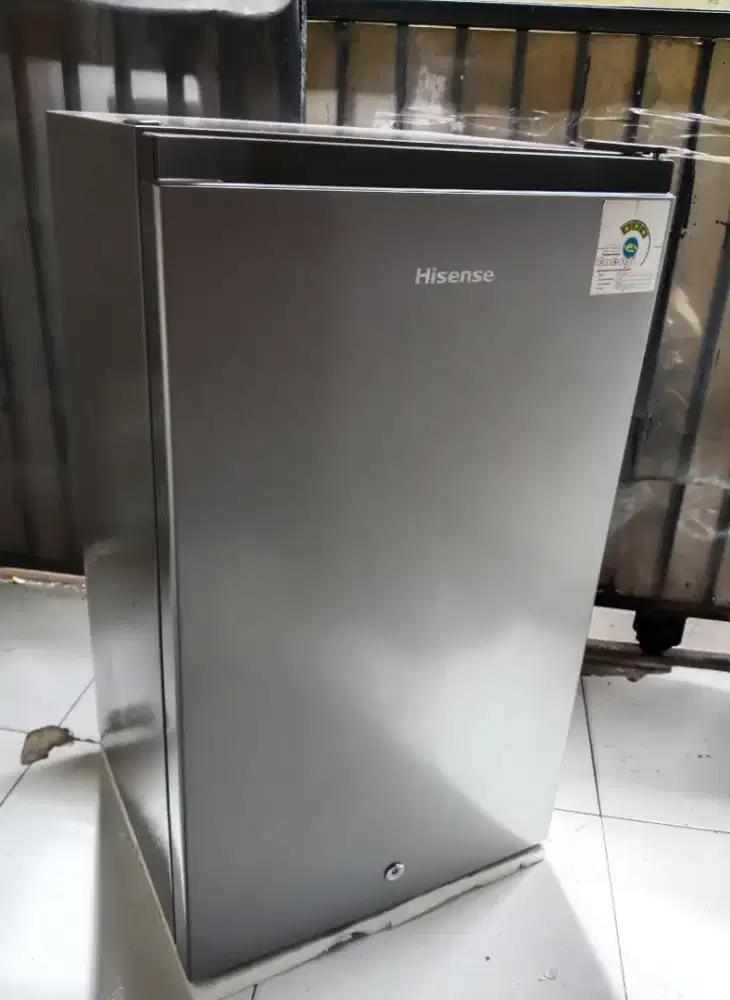 KULKAS MINI HISENSE 100LTR