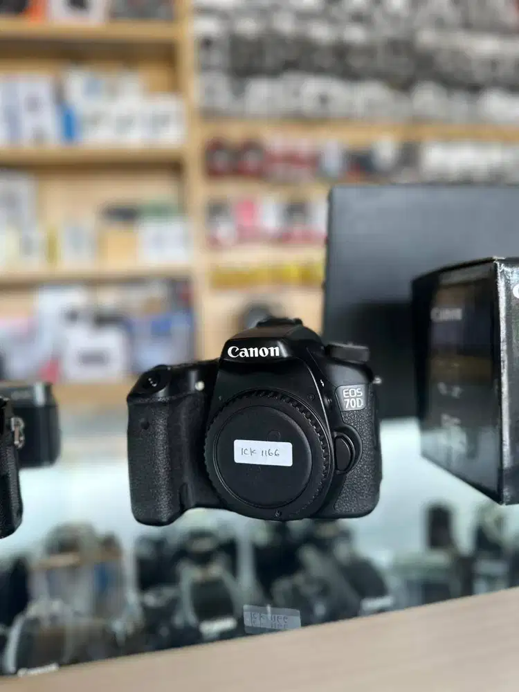KAMERA CANON 70D BODY ONLY