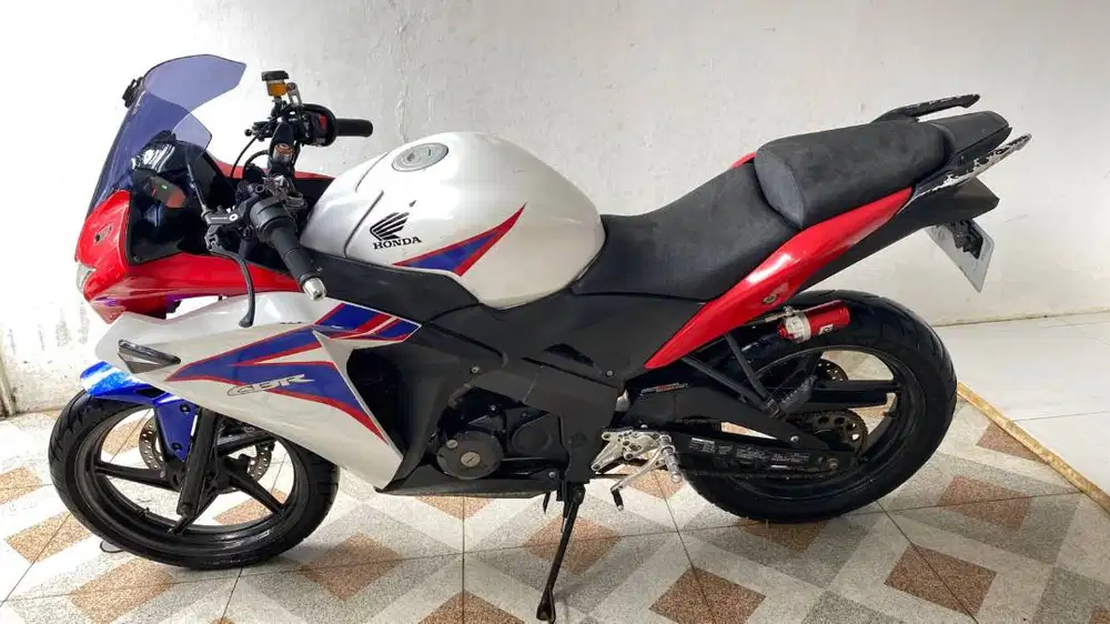 Honda CBR 2012 Thailand – Putih Merah, Gas Spontan, Underbone Racing