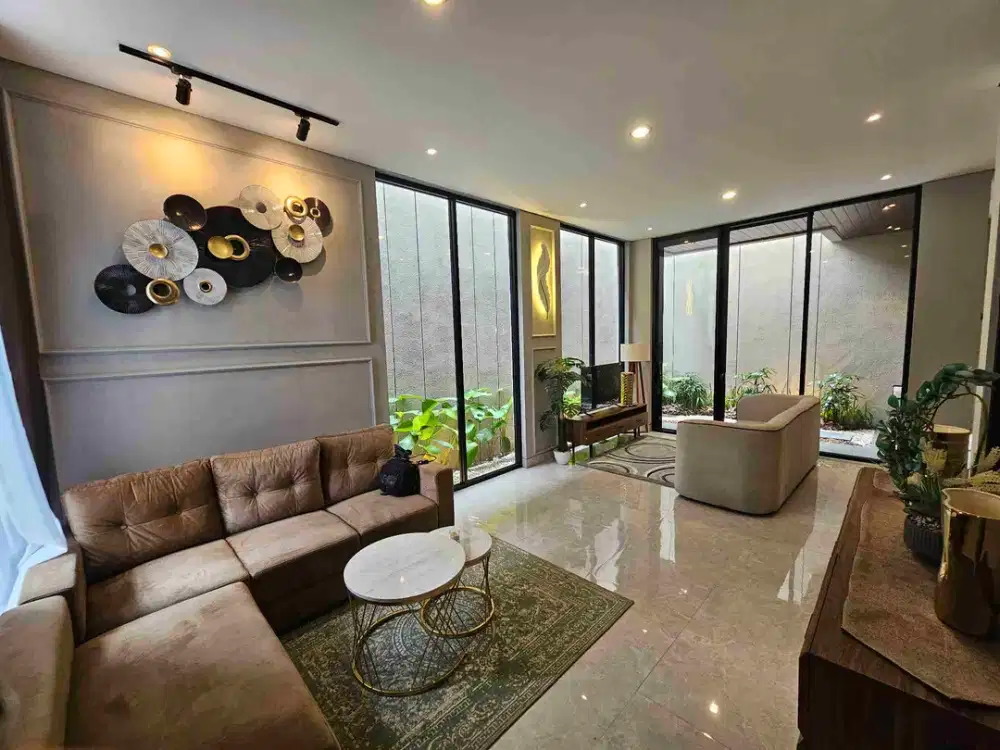 RUMAH MEWAH  JOGJA FULL FURNISH RS JIH PAKUWON UPN UGM CONDONGCATUR SLEMAN