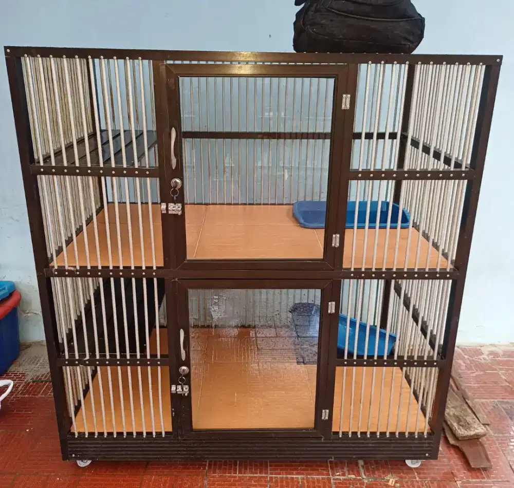 Kandang kucing alumunium 2 pintu