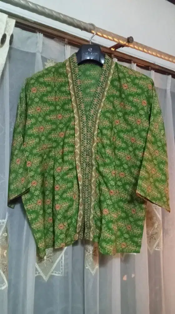 Kebaya Kutubaru Klasik