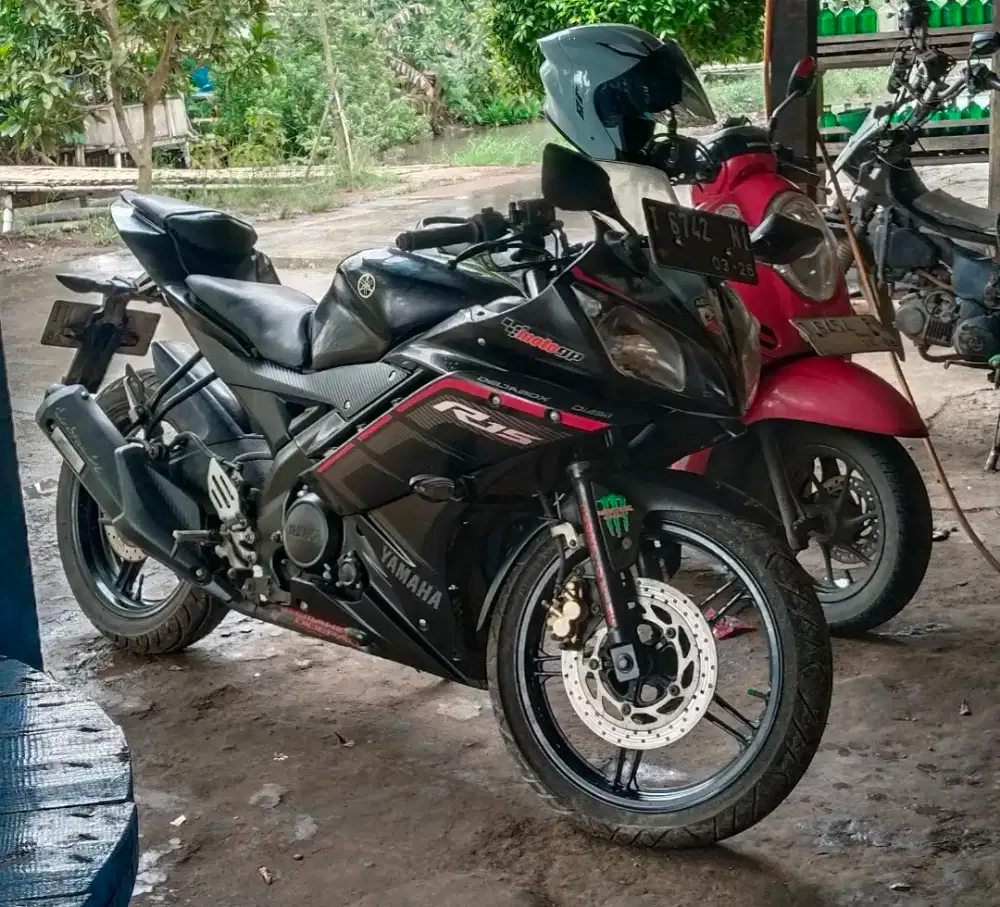 YAMAHA YZF R15 Tahun 2016