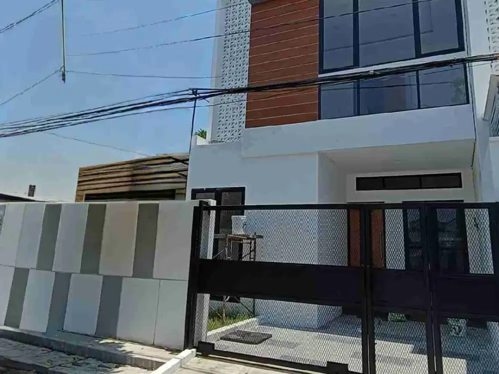 Dijual Rumah Baru Gading Pantai Luas 90 m2 Lebar 9 Meter Dekat Raya Kenjeran