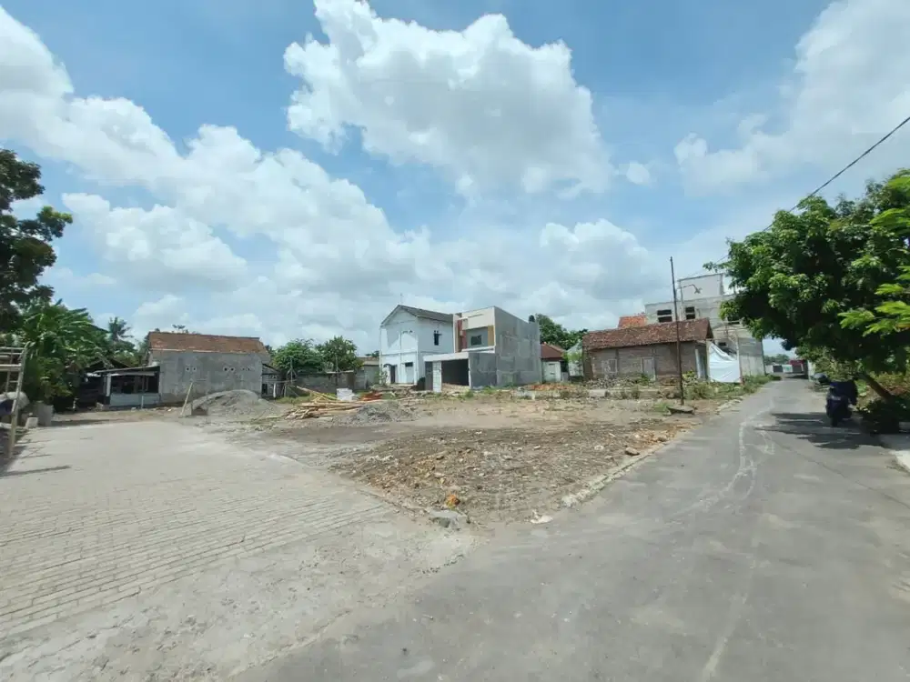 Tanah Siap Bangun Dekat Candi Prambanan