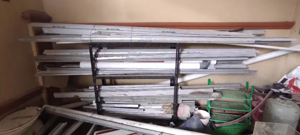 Barang bongkaran rumah