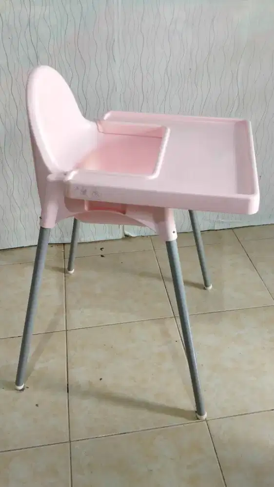 Kursi meja makan anak