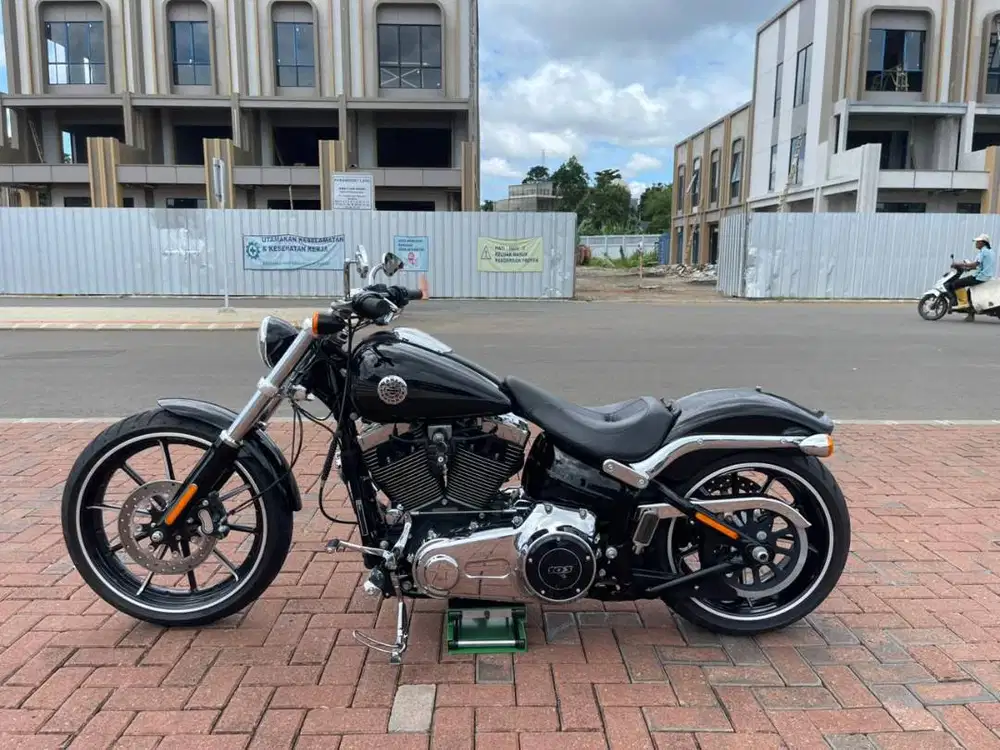 BREAKOUT 2014 FULL PAPER