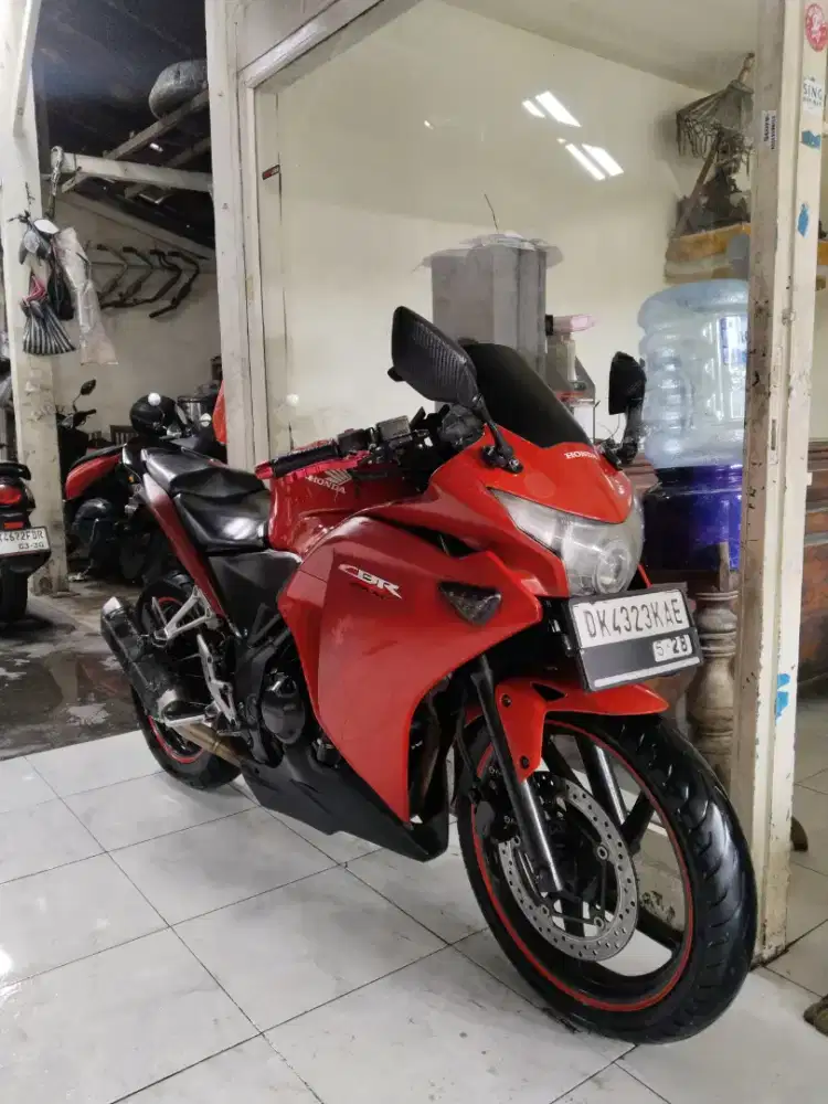 CBR  250 CC thn 2013 cash. Bali dharma motor
