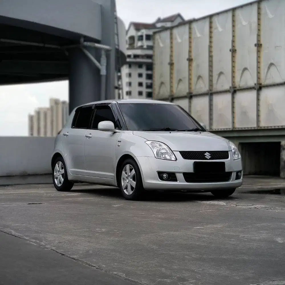 (TDP 30JT) LOW KM 130 RB ( SERVICE RECORD SUZUKI ) SWIFT ST A/T SILVER