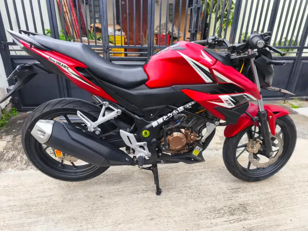 CB150R SE V3 2019 merah marun