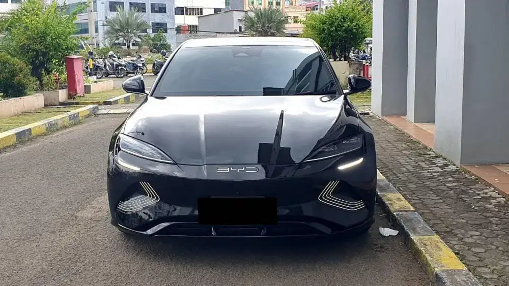 BYD Seal Premium AT 2024 Hitam km.31 perak