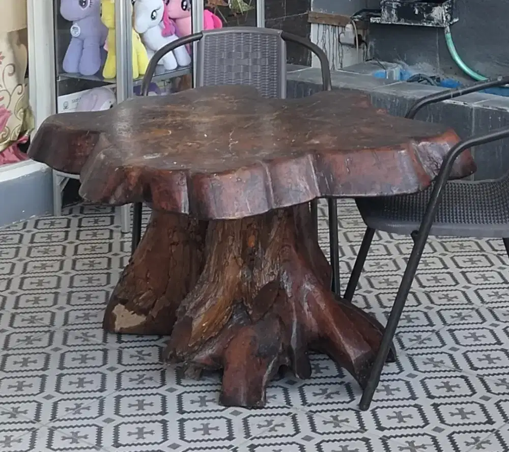 Dijual Meja akar kayu jati tua asli