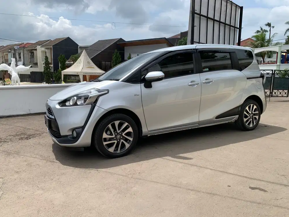 Toyota Sienta V manual 2016