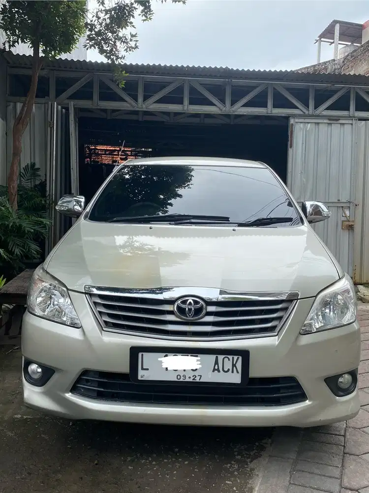 Toyota Kijang Innova 2012 Bensin
