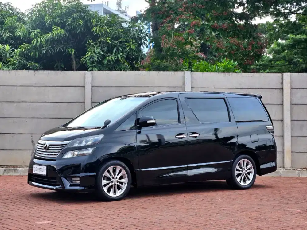 ODO ANTIK MOBIL KELUARGA VELLFIRE Z 2011