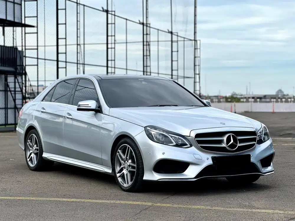 Mercedes benz E400 AMG perfect condition TDP 55 juta