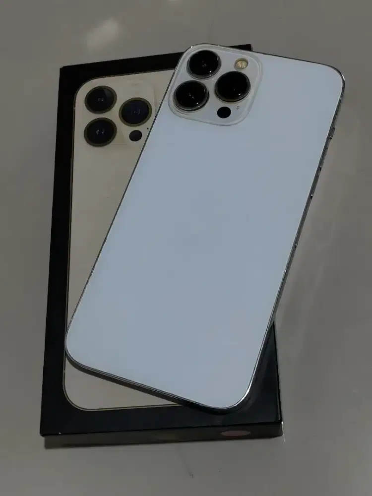 iPhone 13 128 all operator