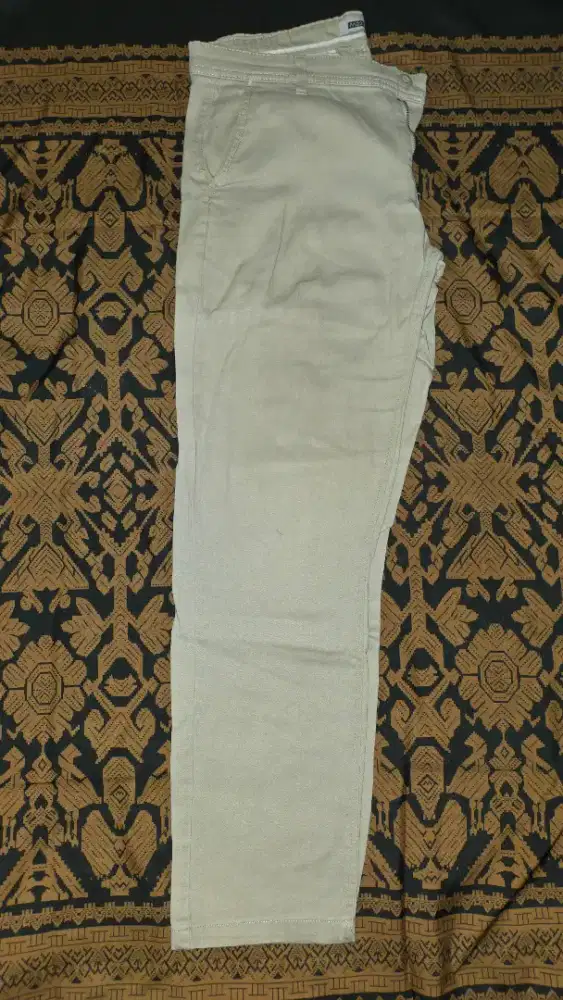 Celana Pria Chino Pants Fit Stretch Cream