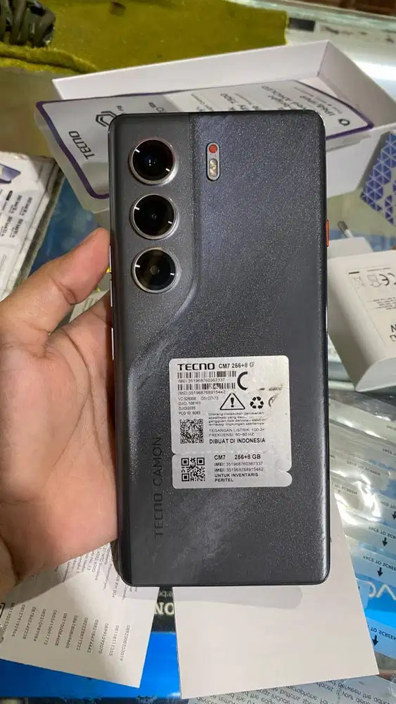 TECNO CAMON 40 Pro 5G 8GB*256 GB | SECOND - FULLSET LIKE NEW - GARANSI