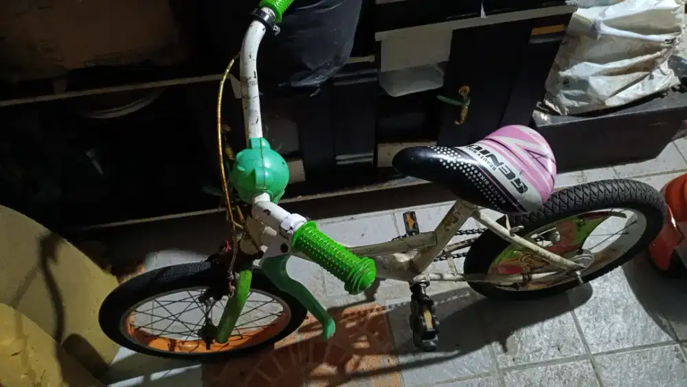 Sepeda anak ukuran 16