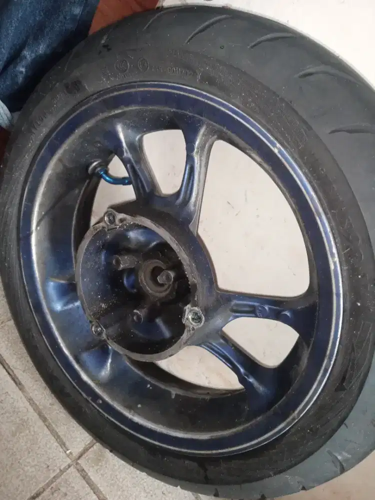 Velg dan ban Nmax old hanya belakang saja