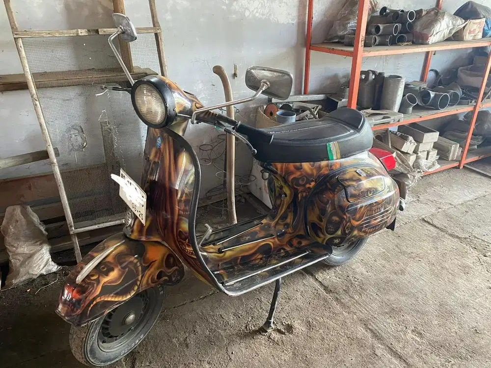 Vespa Classik Tahun 65 buat pencinta classik